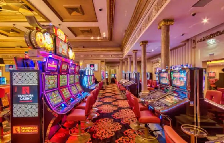 pkpk 11 apk အွန်လိုင်း ကတ်ဂိမ်းများ Baccarat Poker Live Dealer မြန်မာ